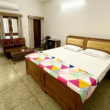 Bed and Breakfast Garden View Residency Лакхнау Екстер'єр фото