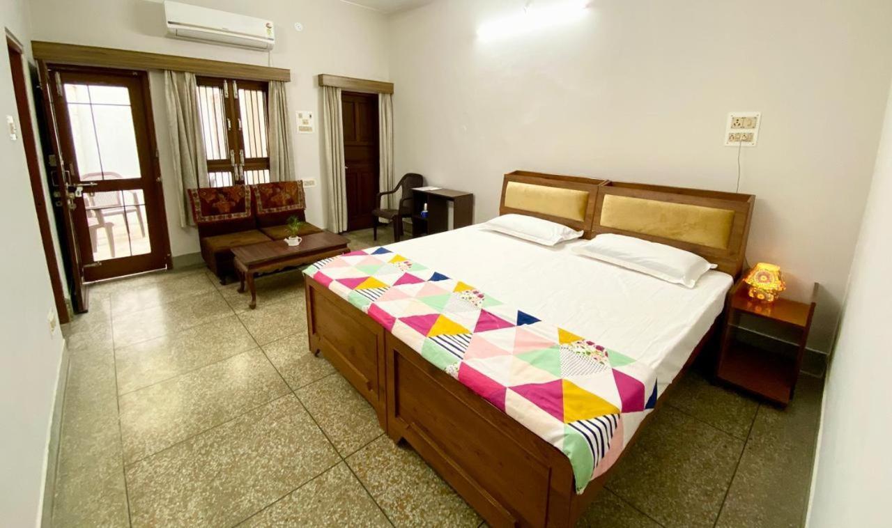 Bed and Breakfast Garden View Residency Лакхнау Екстер'єр фото
